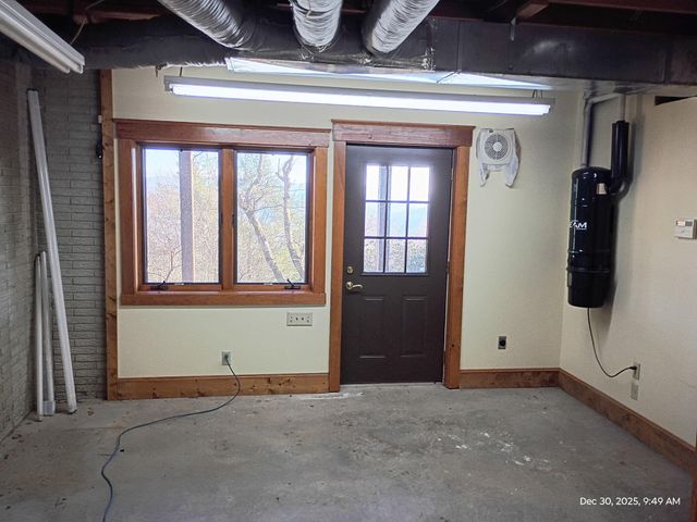 576 Apache Trail, Chatsworth, GA 30705