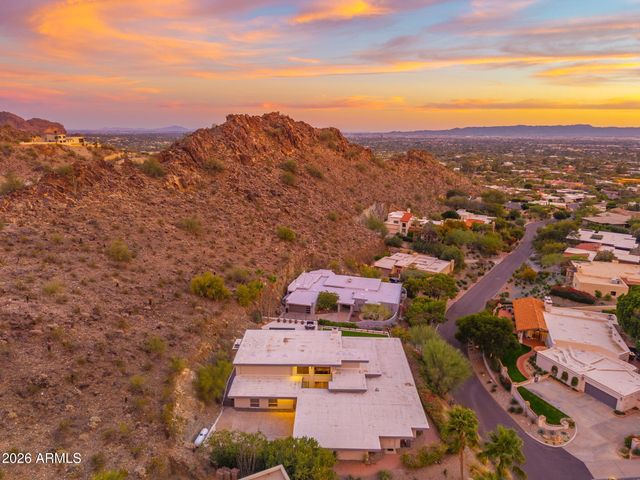 3500 E LINCOLN Drive 22, Phoenix, AZ 85018