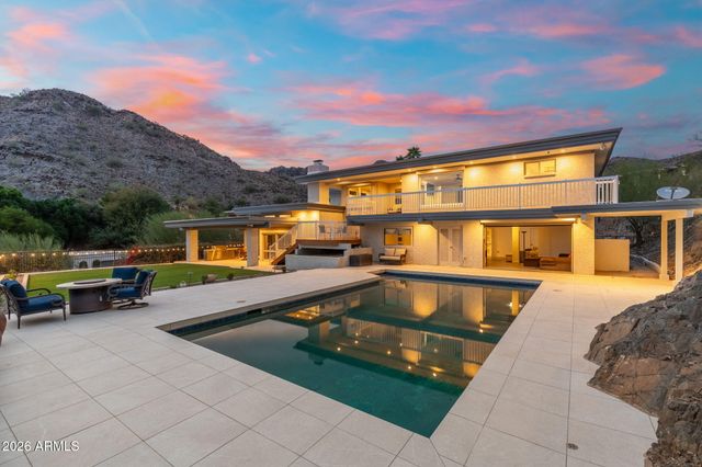 3500 E LINCOLN Drive 22, Phoenix, AZ 85018