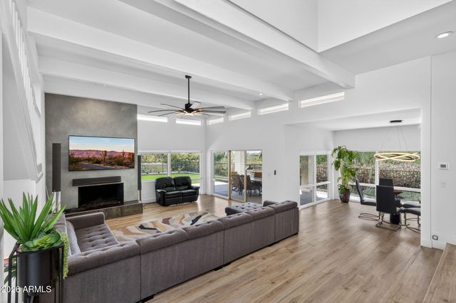 3500 E LINCOLN Drive 22, Phoenix, AZ 85018