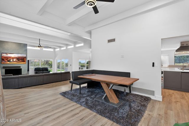 3500 E LINCOLN Drive 22, Phoenix, AZ 85018