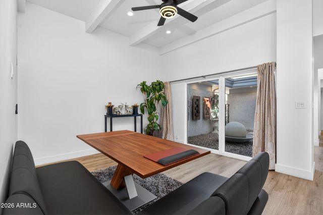 3500 E LINCOLN Drive 22, Phoenix, AZ 85018