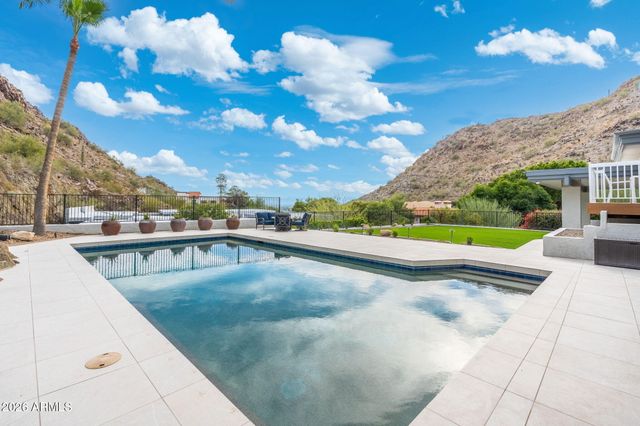 3500 E LINCOLN Drive 22, Phoenix, AZ 85018