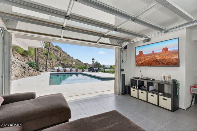 3500 E LINCOLN Drive 22, Phoenix, AZ 85018