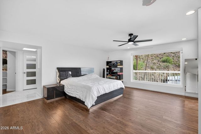 3500 E LINCOLN Drive 22, Phoenix, AZ 85018