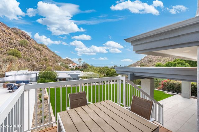 3500 E LINCOLN Drive 22, Phoenix, AZ 85018