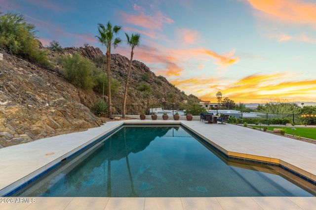 3500 E LINCOLN Drive 22, Phoenix, AZ 85018