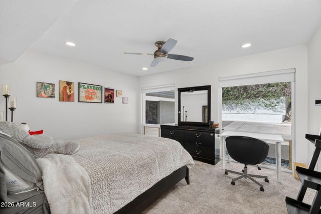 3500 E LINCOLN Drive 22, Phoenix, AZ 85018