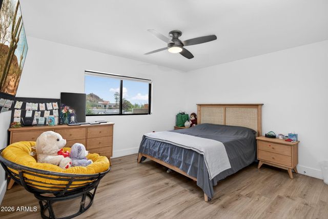 3500 E LINCOLN Drive 22, Phoenix, AZ 85018