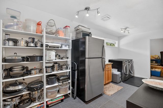 3500 E LINCOLN Drive 22, Phoenix, AZ 85018