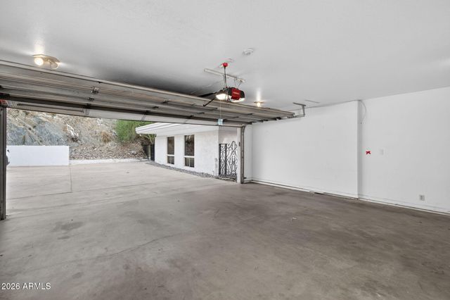 3500 E LINCOLN Drive 22, Phoenix, AZ 85018