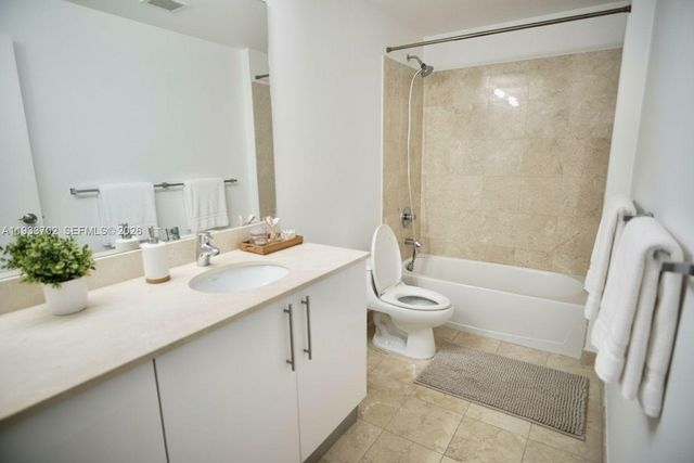 3330 NE 190th Street 1112, Aventura, FL 33180