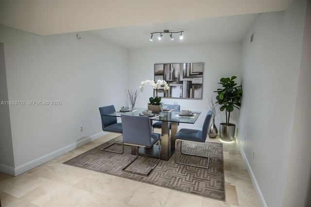 3330 NE 190th Street 1112, Aventura, FL 33180