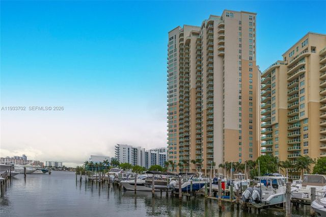 3330 NE 190th Street 1112, Aventura, FL 33180
