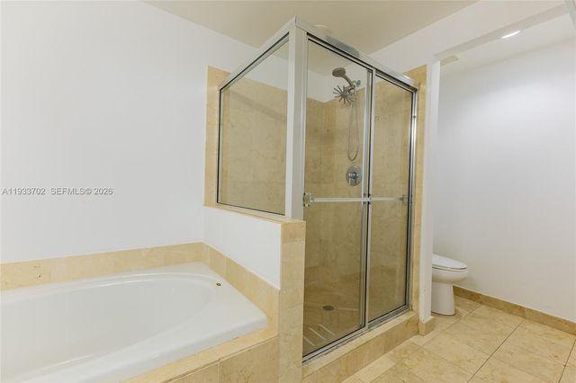 3330 NE 190th Street 1112, Aventura, FL 33180