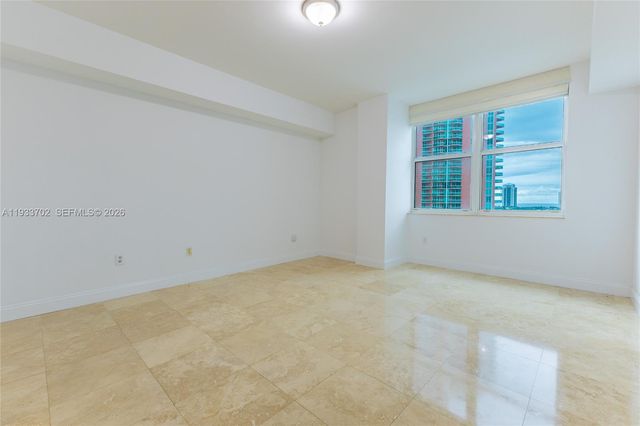 3330 NE 190th Street 1112, Aventura, FL 33180