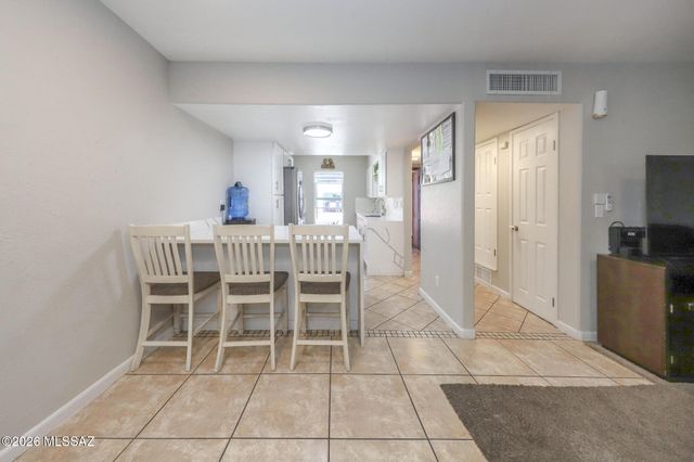 3508 S Mission Road, Tucson, AZ 85713