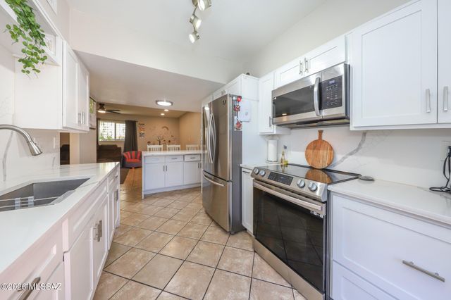 3508 S Mission Road, Tucson, AZ 85713