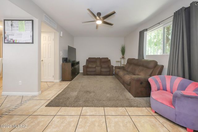 3508 S Mission Road, Tucson, AZ 85713