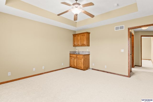 7327 S 95 Street, La Vista, NE 68128