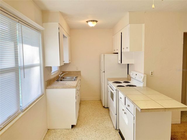 5957 BENEVA ROAD, Sarasota, FL 34238