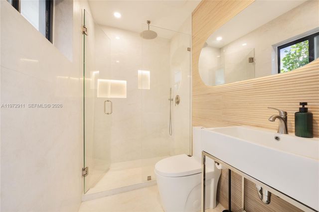 1860 SW 13th St, Miami, FL 33145