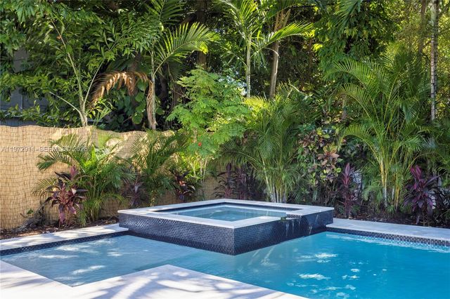 1860 SW 13th St, Miami, FL 33145