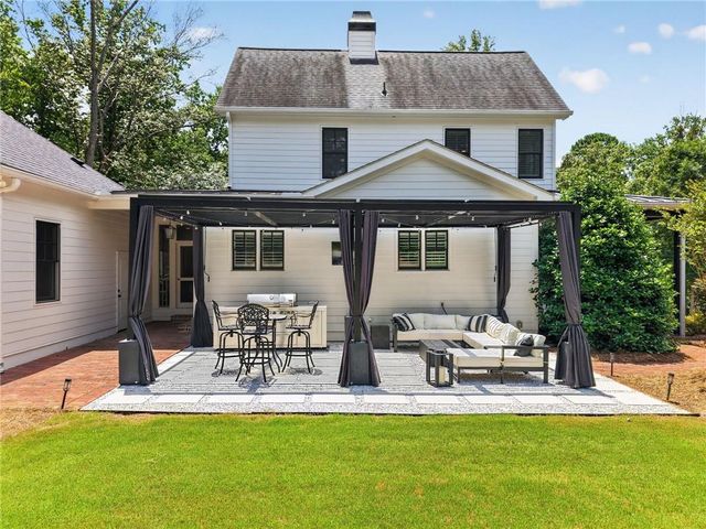 3735 Lakeside Circle, Cumming, GA 30041