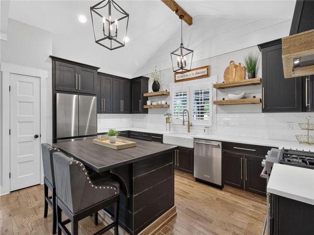 3735 Lakeside Circle, Cumming, GA 30041
