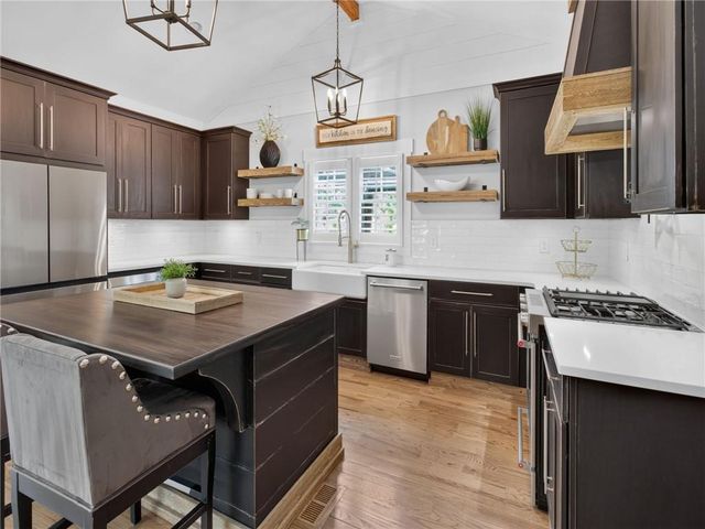 3735 Lakeside Circle, Cumming, GA 30041