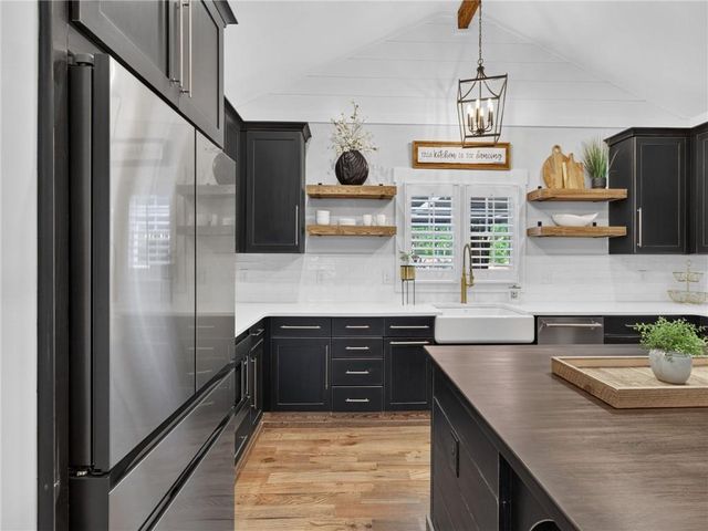 3735 Lakeside Circle, Cumming, GA 30041
