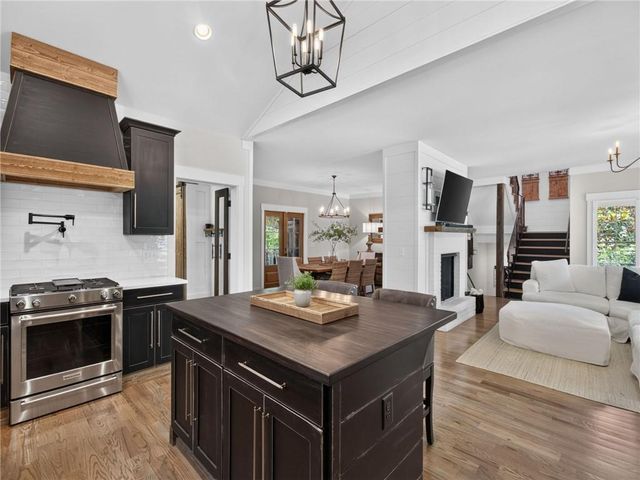 3735 Lakeside Circle, Cumming, GA 30041