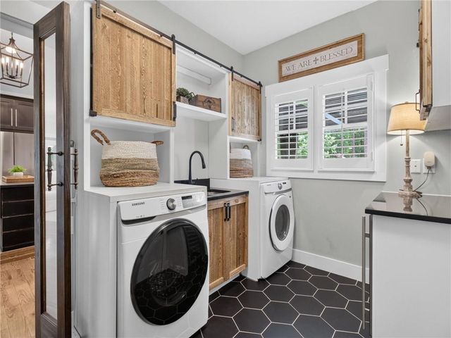 3735 Lakeside Circle, Cumming, GA 30041