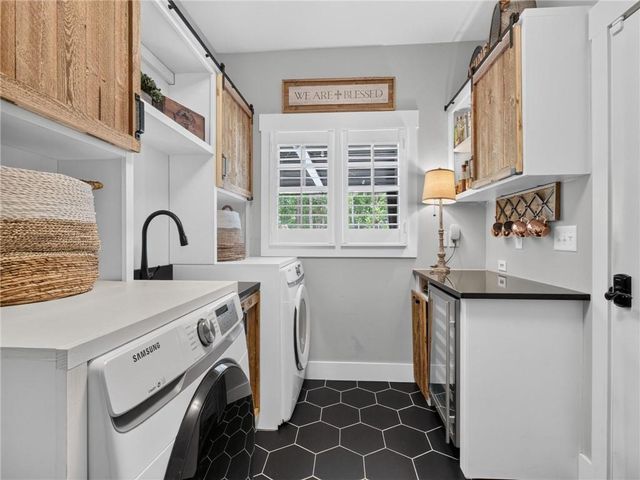 3735 Lakeside Circle, Cumming, GA 30041