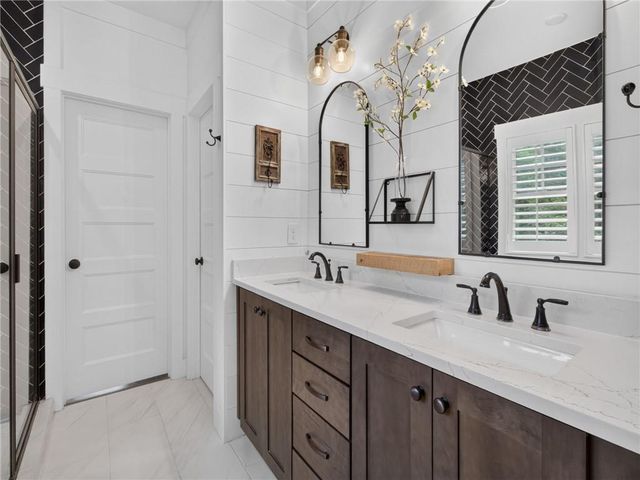 3735 Lakeside Circle, Cumming, GA 30041