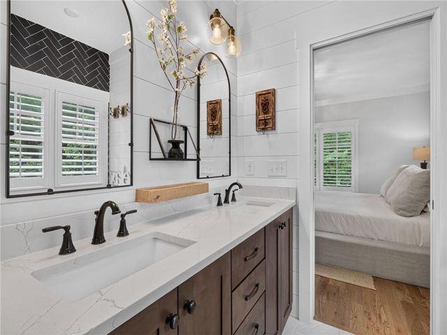 3735 Lakeside Circle, Cumming, GA 30041