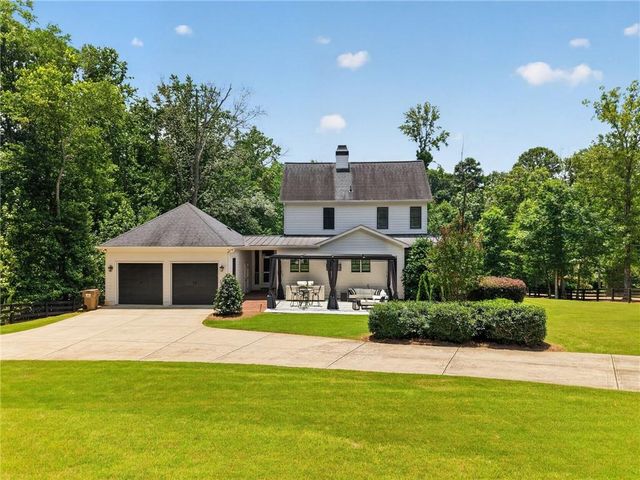 3735 Lakeside Circle, Cumming, GA 30041