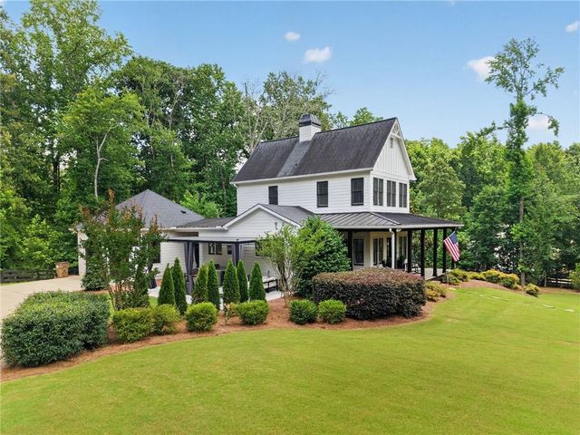3735 Lakeside Circle, Cumming, GA 30041