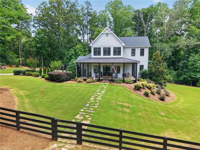 3735 Lakeside Circle, Cumming, GA 30041