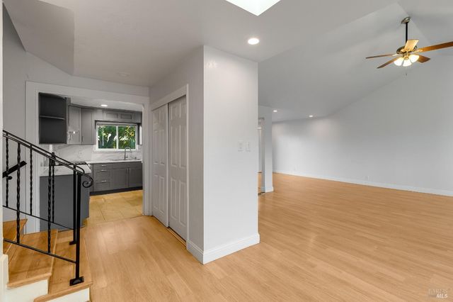 112 Palomar Ln, Vallejo, CA 94591