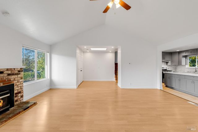 112 Palomar Ln, Vallejo, CA 94591