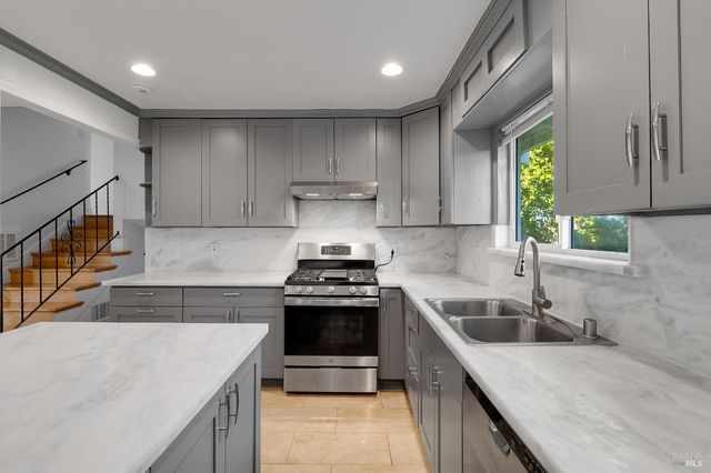 112 Palomar Ln, Vallejo, CA 94591