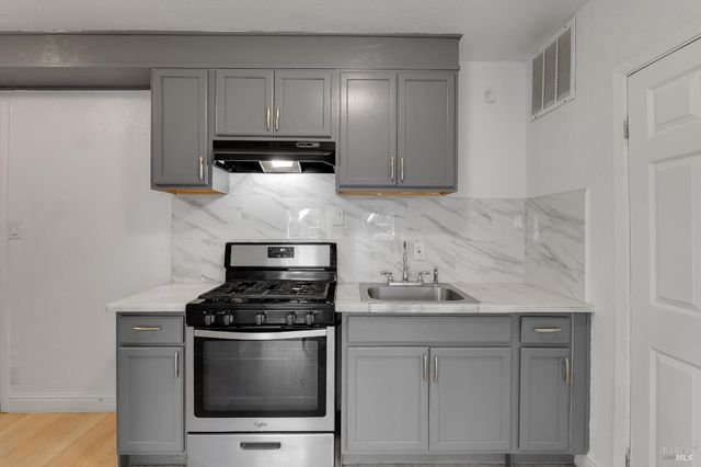 112 Palomar Ln, Vallejo, CA 94591