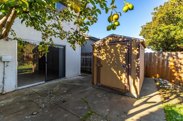 112 Palomar Ln, Vallejo, CA 94591