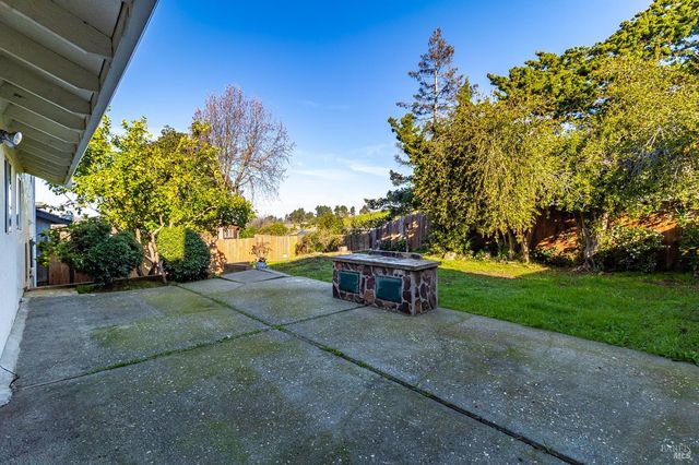 112 Palomar Ln, Vallejo, CA 94591