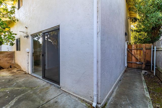 112 Palomar Ln, Vallejo, CA 94591