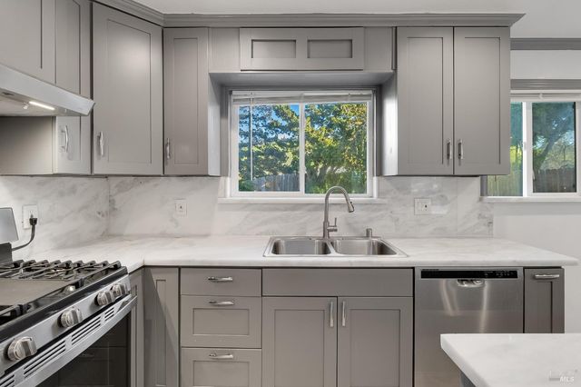 112 Palomar Ln, Vallejo, CA 94591