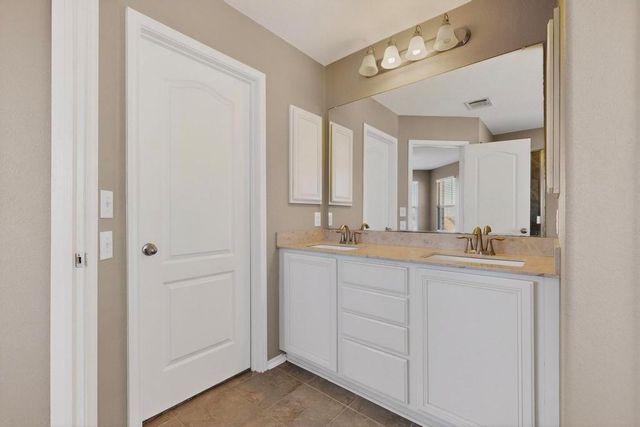 7509 Nunsland DR, Austin, TX 78744