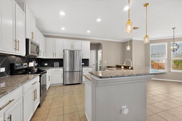 7509 Nunsland DR, Austin, TX 78744