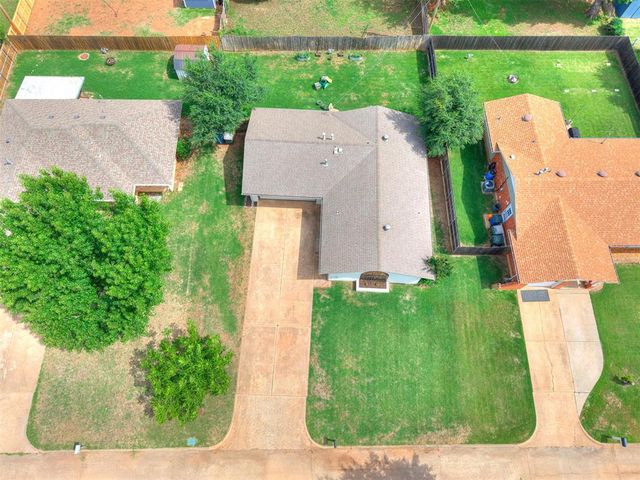 735 Sunset Drive, Edmond, OK 73003